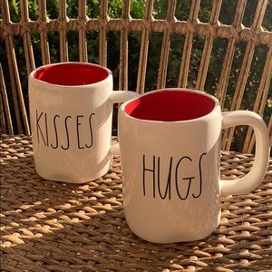 Rae Dunn “Hugs” and “Kisses” Mugs ❤️